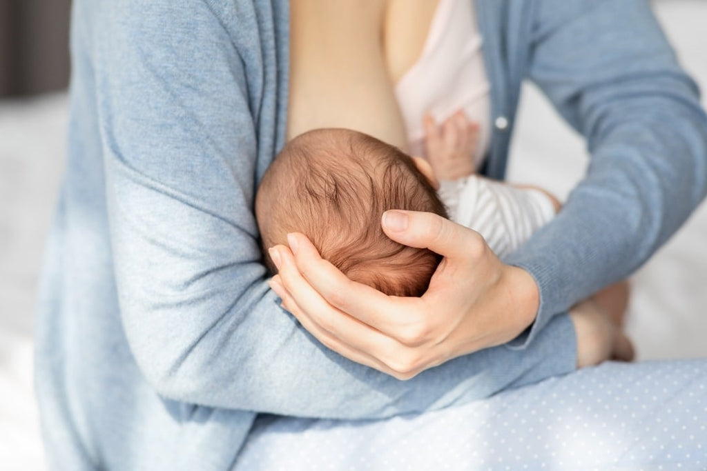 Breastfeeding causes saggy - The Natural Parent Magazine