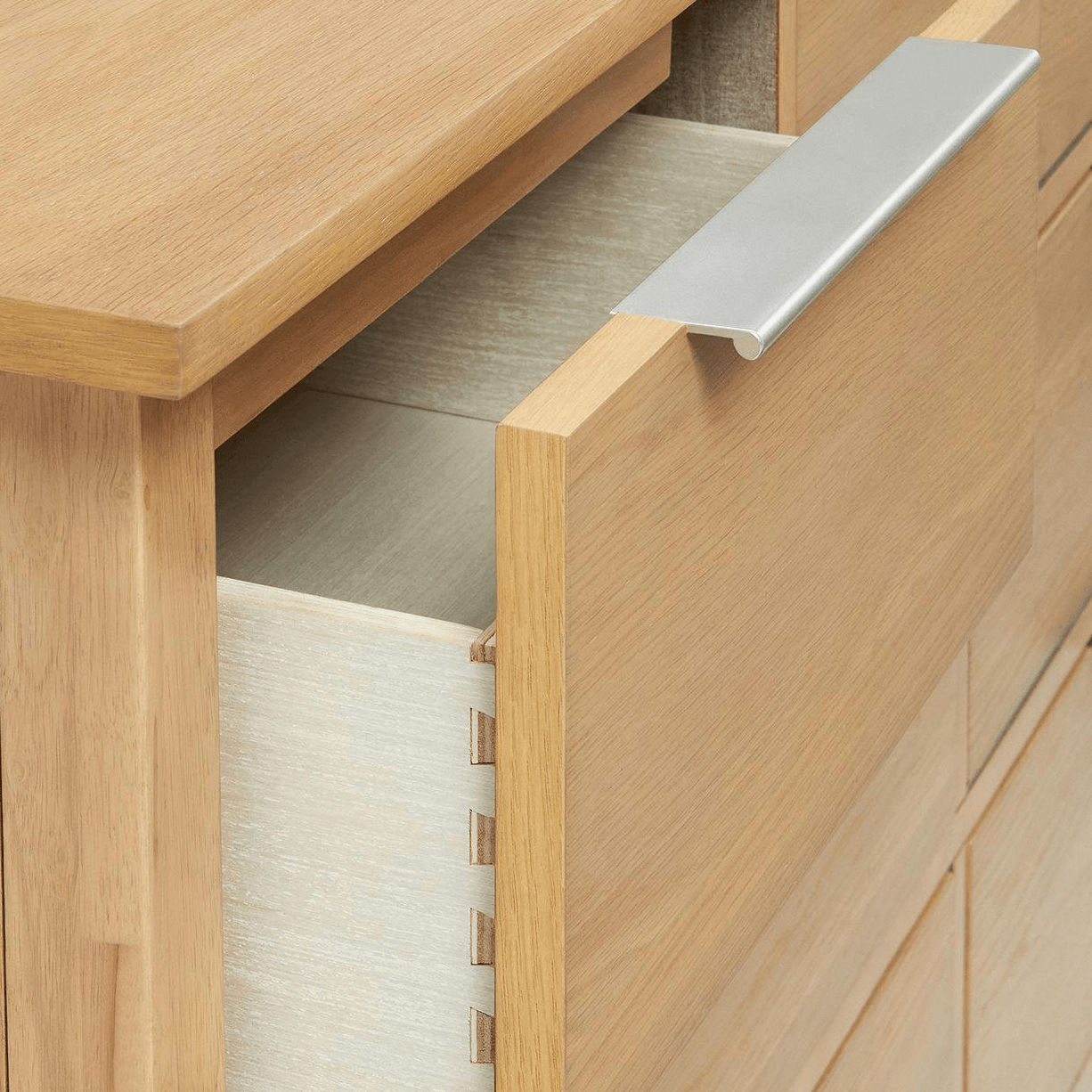 Soft Close Drawers - The Newport Small Dresser